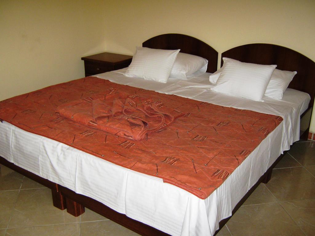 Blue Palace Guest House Будва Стая снимка