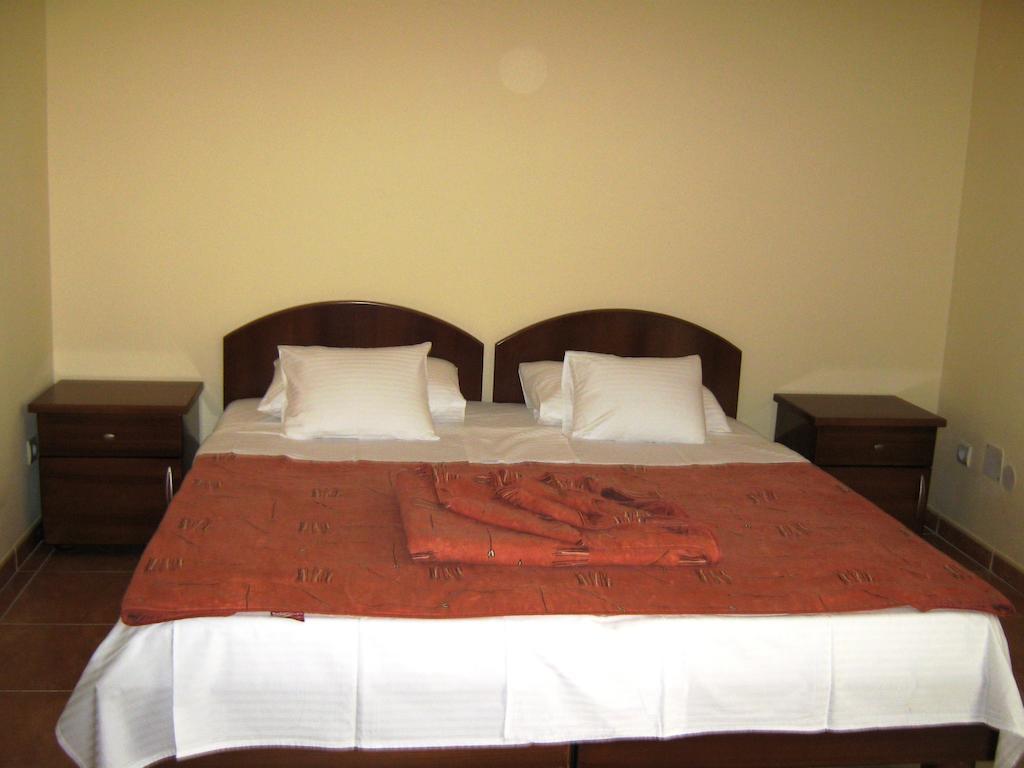 Blue Palace Guest House Будва Екстериор снимка